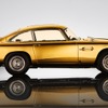 オリジナルのDB5の美しいデザイン美学を保つため、クロームディテールはそのまま残されている