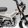 ホンダ CT125ハンターカブ（パールシュガーケーンベージュ）