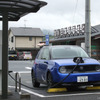 Honda e。航続距離は短く、遠出は急速充電頼み。