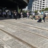 廃止された路面電車の線路が舗装の下から出てきた！　東京の神田川白鳥橋