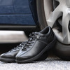 ミズノの新型ドライビングシューズ「BARECLUTCH L」