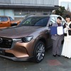 グランプリのマツダCX-80と担当デザイナー
