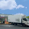 B100燃料で走行するセブン-イレブン配送車両