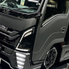 いすゞ『エルフミオ』をカスタム！ AT限定普通免許で運転できる小型トラックに「3つの新提案」…東京オートサロン2025