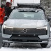ボルボ EX30クロスカントリー 市販型のプロトタイプ