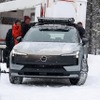ボルボ EX30クロスカントリー 市販型のプロトタイプ
