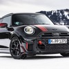 MINI『ジョン・クーパー・ワークス』新型、スポーツ性を強調する新純正アクセサリー発表