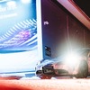 ポルシェ『タイカン』が氷上EV連続ドリフトでギネス世界新記録。17.503kmを走破