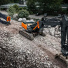 日立建機、次世代マルチブーム油圧ショベルを3月発売へ…運転席からフロント部分の交換が可能