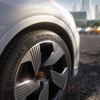 VW『ID.7』、EV向けコンチネンタル製タイヤを純正採用