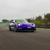 ポルシェ『タイカン ターボGT』がブラジルのインテルラゴス・サーキットでEVの最速ラップ記録を更新