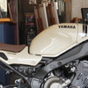 ヤマハ XSR900 2025年モデル（セラミックアイボリー）
