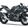 カワサキ Ninja400（メタリックマットグラフェンスチールグレー×メタリックフラットスパークブラック）