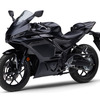 ヤマハ YZF-R25 ABS 2025年モデル（マットダークグレーメタリック8）
