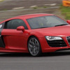 アウディ R8 V10モデル 発売…ライバルは？