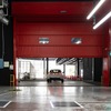 ボデー工程、組立工程、検査工程を経て、テストコースへと向かう