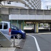 軽自動車ベストセラーは通れない？ 桁下1.8mの低いガード…京浜急行・八丁畷 画像