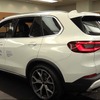 体験会場にはデモ用としてBMW『X5』を置き、最新のコックピットを活用した最新オーディオのデモが行われた