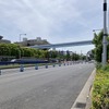 画面左から右へ、ターン10（右）～ターン11（左）のシケインはこのあたり（5月11日）