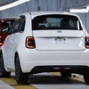 フィアット『500ハイブリッド』新型の先行生産車両