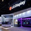 LG、未来の車載ディスプレイを披露、57インチP2Pパネルやスライド式OLED