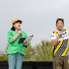 モータージャーナリスト・タレントの竹岡圭氏（左）と、お笑いタレント・安田大サーカスの団長安田氏（右）