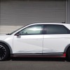 HKS ハイパーマックスS アイオニック5装着例（出荷時車高・フロント：30mmダウン / リア：38mmダウン）