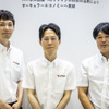 林業担当の前原基己氏（左）、リサイクル材料製品担当の谷口氏（中）、「B∀TTERFLY」担当の荘田隆博氏（右）