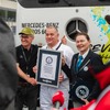 メルセデスベンツの新型電動トラック『eActros 600』が124.7kmをバック走行しギネス世界新記録達成