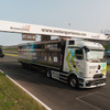 メルセデスベンツの新型電動トラック『eActros 600』が124.7kmをバック走行しギネス世界新記録達成