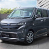 ダイハツ『ムーヴ』のスバル版『ステラ』もスライドドア採用で進化！ 135万8500円から