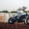 ロイヤルエンフィールドの新型フラットトラック専用バイク「FT450」