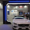 ドライブスルーのようにスキャナー内を通過するだけ…双日が開発した中古車の修復歴を判別できる「外装スキャナー」とは