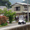 浜松市の中山間地で実証実験をおこなう1人乗りミニカー
