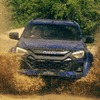 いすゞのピックアップトラック『D-Max』、極地仕様「AT35」英国発売…約1130万円