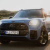 MINI『カントリーマン』に200台の限定車「スレート・ブルー」登場、価格は598万円