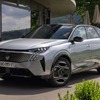 プジョーの電動SUV『E-3008』と『E-5008』に325馬力デュアルモーター仕様を追加