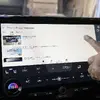 プリインストールされているコンテンツは全てタッチパネルでの操作が可能