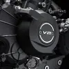 ドゥカティ初のミドル専用設計エンジン「V2」が日本上陸！ 新型『パニガーレV2』から新章が始まる