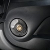 ミッドバスはドアの内張りを加工して開口するスタイル。取り付けたユニットはソニックデザインのSD-130N。