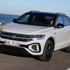 VWの小型SUV『Tロック』、装備充実の「Meisterwerk」設定…429万9000円から