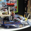タカラトミー・グランドモールトミカビル（トミカ55周年記念特別仕様）。日本おもちゃ大賞2025エアクション部門大賞