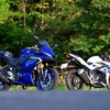ヤマハ YZF-R25（左）とスズキ GSX250R（右）
