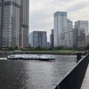 旧晴海鉄道橋と東京都観光汽船水上バスのヒミコ