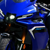 【ヤマハ YZF-R25 試乗】街では優しく、峠では刺激的。熟成された250ccスポーツの「二面性」…伊丹孝裕