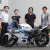 【ヤマハ YZF-R25 新型】人気の理由は「映えるデザイン」にあり！ 進化する「Rの血統」とは