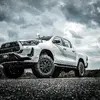 MID M62トマホーク × TOYOTA ハイラックス