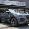 純正機能を損なうこと無く高音質化することをテーマにしたジャガー E-PACE。ラゲッジの積載性も純正並みをキープする。