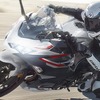 カワサキ『Ninja 400』2026年モデル発表、新色2色で11月発売、価格は81万4000円 画像