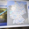 アウトバーンの急速充電網計画（緑は営業中。オレンジは建設中。ブルーは設置予定）。IAAモビリティ / IAAサミットのアウトバーン GmbH